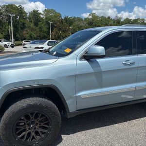 صورة 2 لـ 2012 JEEP GRAND CHEROKEE LAREDO