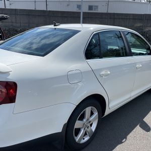 VOLKSWAGEN JETTA SE - 9