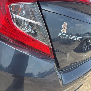 صورة مصغرة 57 لـ 2018 Honda CIVIC LX