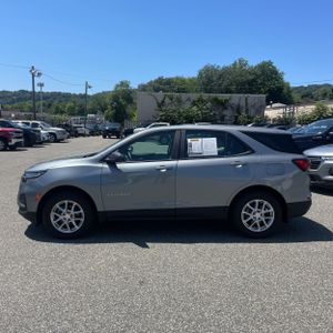2023 Chevrolet EQUINOX LS 照片 3