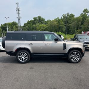 2023 LAND Rover DEFENDER 130 X-DYNAMIC SE — фото 9