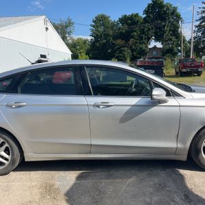 صورة 9 لـ 2014 FORD FUSION SE