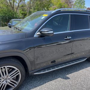 MERCEDES-BENZ GLS - 2