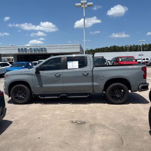 صورة 3 لـ 2024 Chevrolet SILVERADO 1500 RST