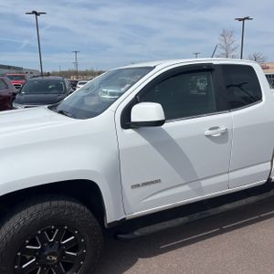 CHEVROLET COLORADO LT - 2