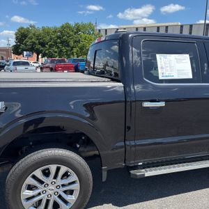 FORD F-150 LARIAT - 9