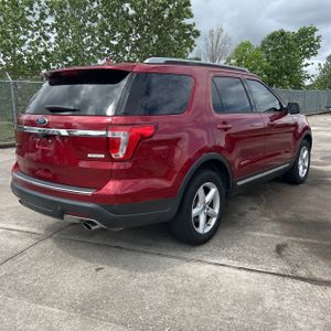 FORD EXPLORER XLT - 8