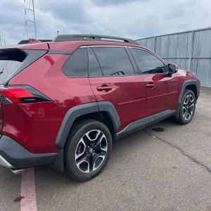 صورة 9 لـ 2019 Toyota RAV4 ADVENTURE