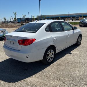 HYUNDAI ELANTRA GLS - 8