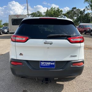 JEEP CHEROKEE LATITUDE PLUS - 7