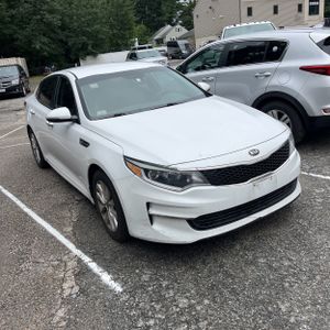 صورة 10 لـ 2017 KIA OPTIMA LX