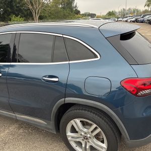 MERCEDES-BENZ GLA - 6