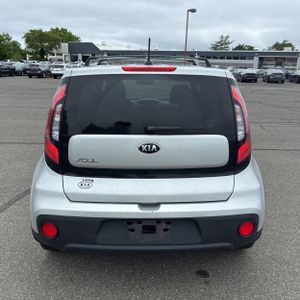 صورة 7 لـ 2017 KIA SOUL BASE