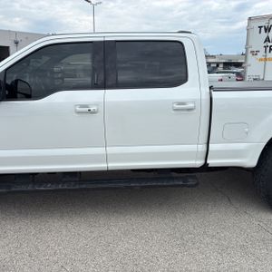 FORD F-250 SUPER DUTY LARIAT - 4