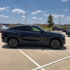 2026 BMW X6 M60I 照片 10