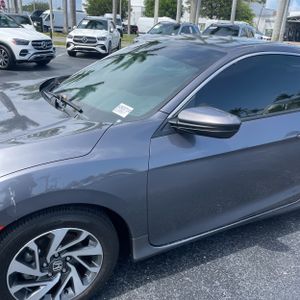 2019 Honda CIVIC LX — фото 2
