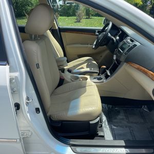 2010 Hyundai SONATA LIMITED thumbnail 33