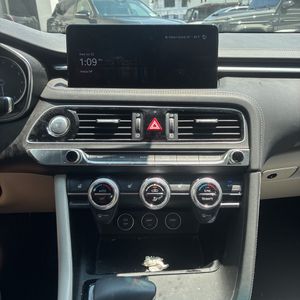 2023 Genesis G70 2.0T — миниатюра 34