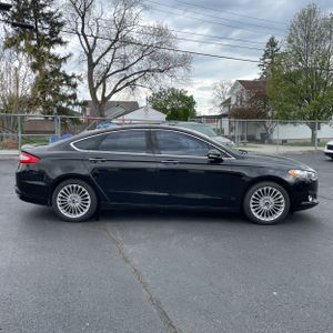 FORD FUSION TITANIUM - 10