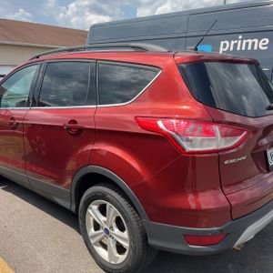 2016 FORD ESCAPE SE photo 4