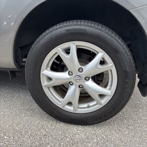 2011 Nissan ROGUE SV 照片 17