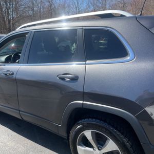 JEEP CHEROKEE LIMITED - 6