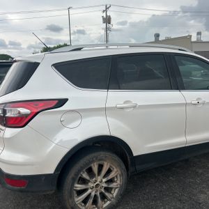 FORD ESCAPE TITANIUM - 9