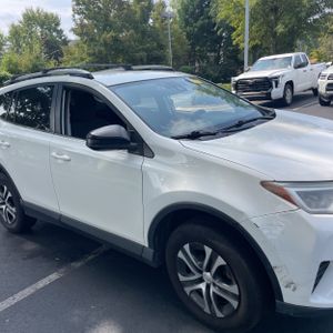 2017 Toyota RAV4 LE 缩略图 13