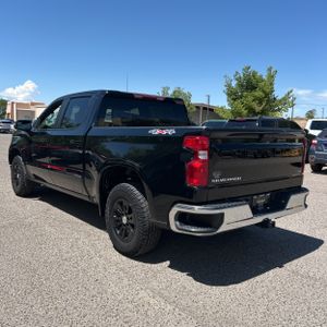 2025 Chevrolet SILVERADO 1500 LT — фото 4