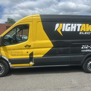 FORD TRANSIT 250 - 4