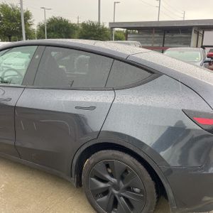 TESLA MODEL Y LONG RANGE - 6