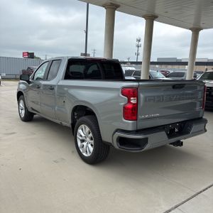 CHEVROLET SILVERADO 1500 CUSTOM - 4