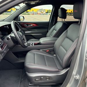 2025 Chevrolet TRAVERSE Z71 缩略图 32