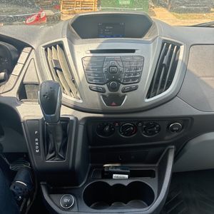 صورة مصغرة 35 لـ 2019 FORD TRANSIT 250