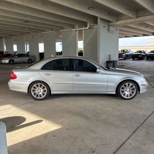 MERCEDES-BENZ E-CLASS - 10