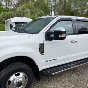 FORD F-350 SUPER DUTY LARIAT - 2