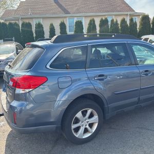 SUBARU OUTBACK PREMIUM - 9