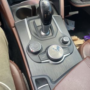 صورة مصغرة 65 لـ 2018 ALFA Romeo STELVIO BASE