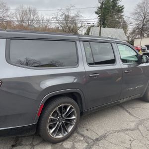 JEEP GRAND WAGONEER L SERIES III OBSIDIAN - 9