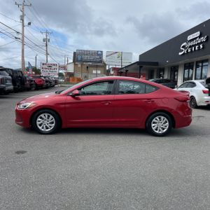 2017 Hyundai ELANTRA SE 照片 3