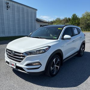 HYUNDAI TUCSON LIMITED - 1