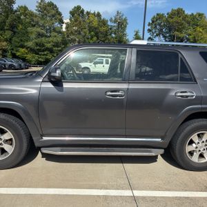 2013 Toyota 4RUNNER SR5 照片 4