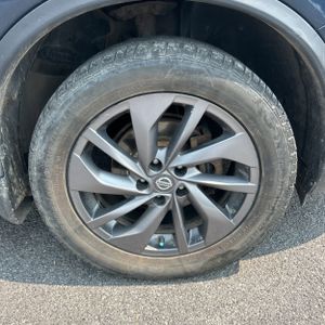 2016 Nissan ROGUE SL — миниатюра 20