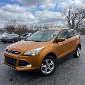 FORD ESCAPE SE - 1