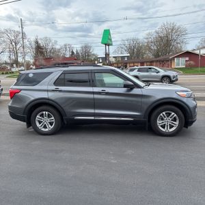 FORD EXPLORER XLT - 10