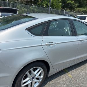 صورة 8 لـ 2016 FORD FUSION SE