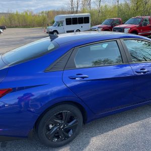 HYUNDAI ELANTRA SEL - 9