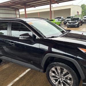 2021 Toyota RAV4 XLE PREMIUM thumbnail 13