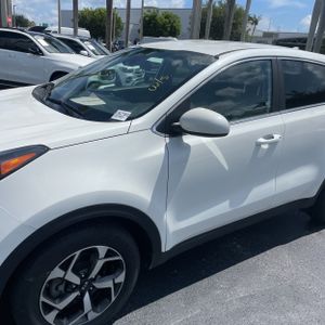 2021 KIA SPORTAGE LX 照片 2