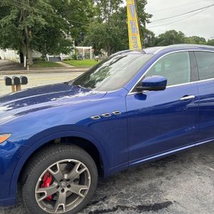 2017 Maserati LEVANTE S 照片 2
